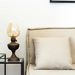 Myth Apartment